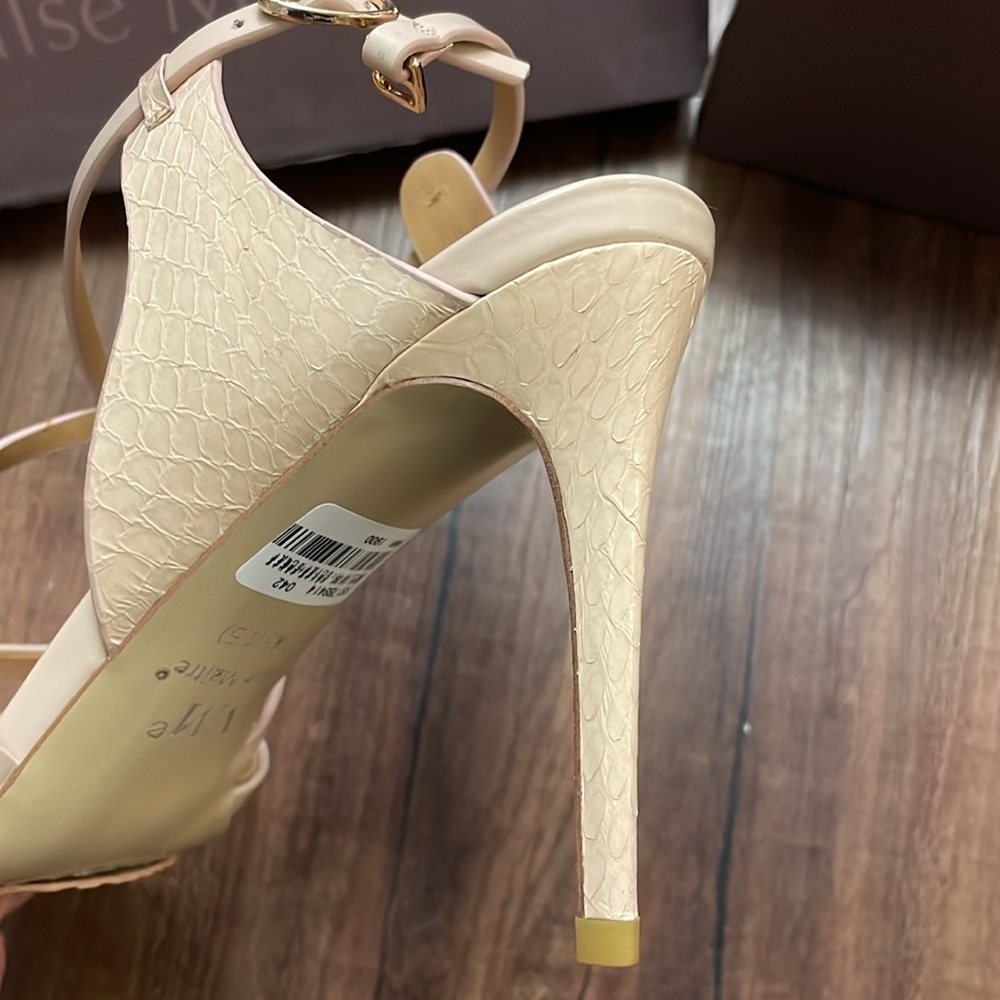 VM Women's Cream Python Heels - Picture 5 of 6